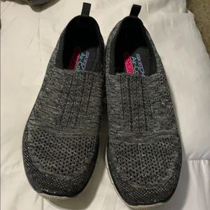 Sketchers memory foam sneakers